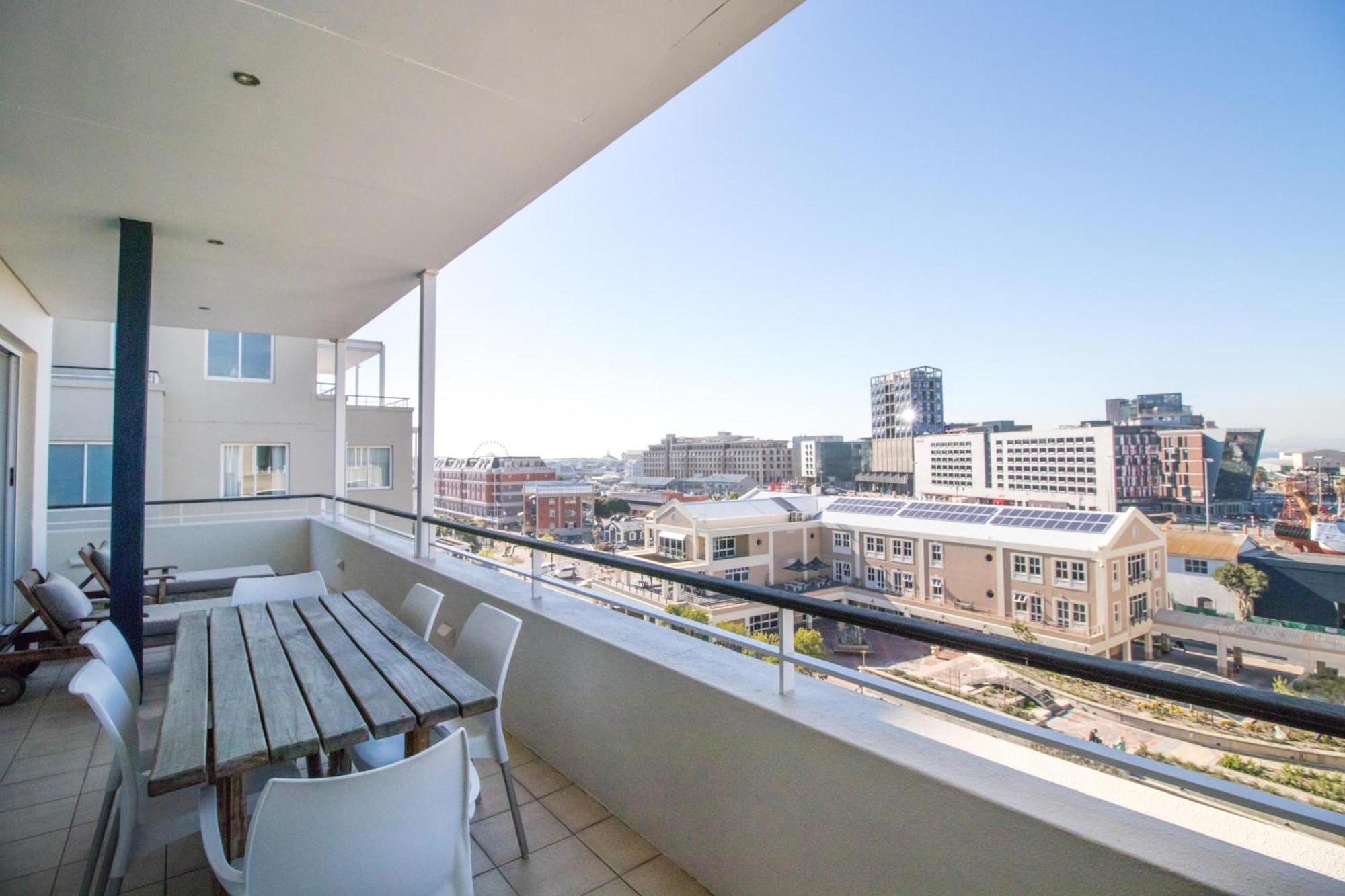 Waterfront Village Cape Town Room photo