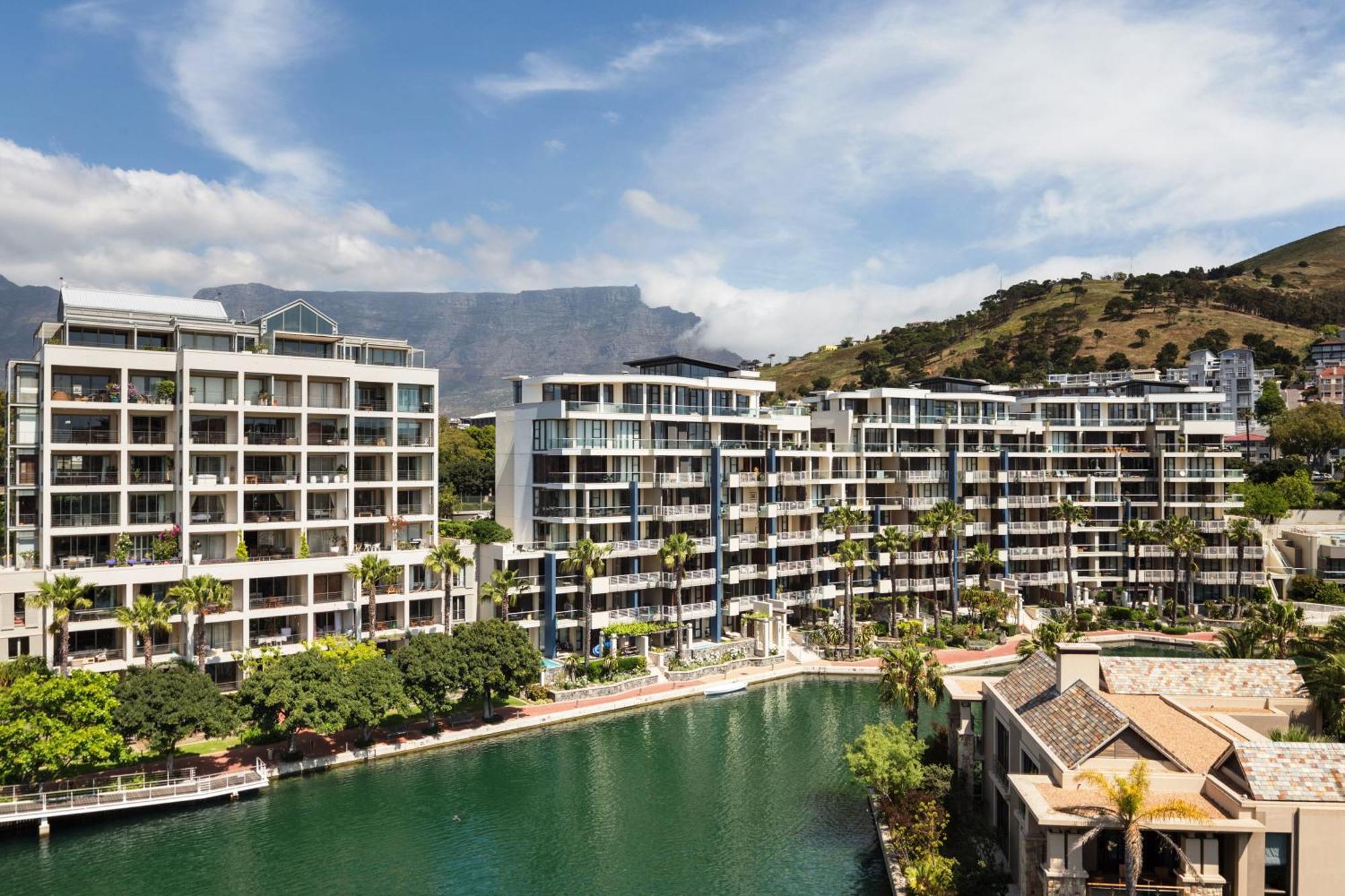 Waterfront Village Cape Town Room photo