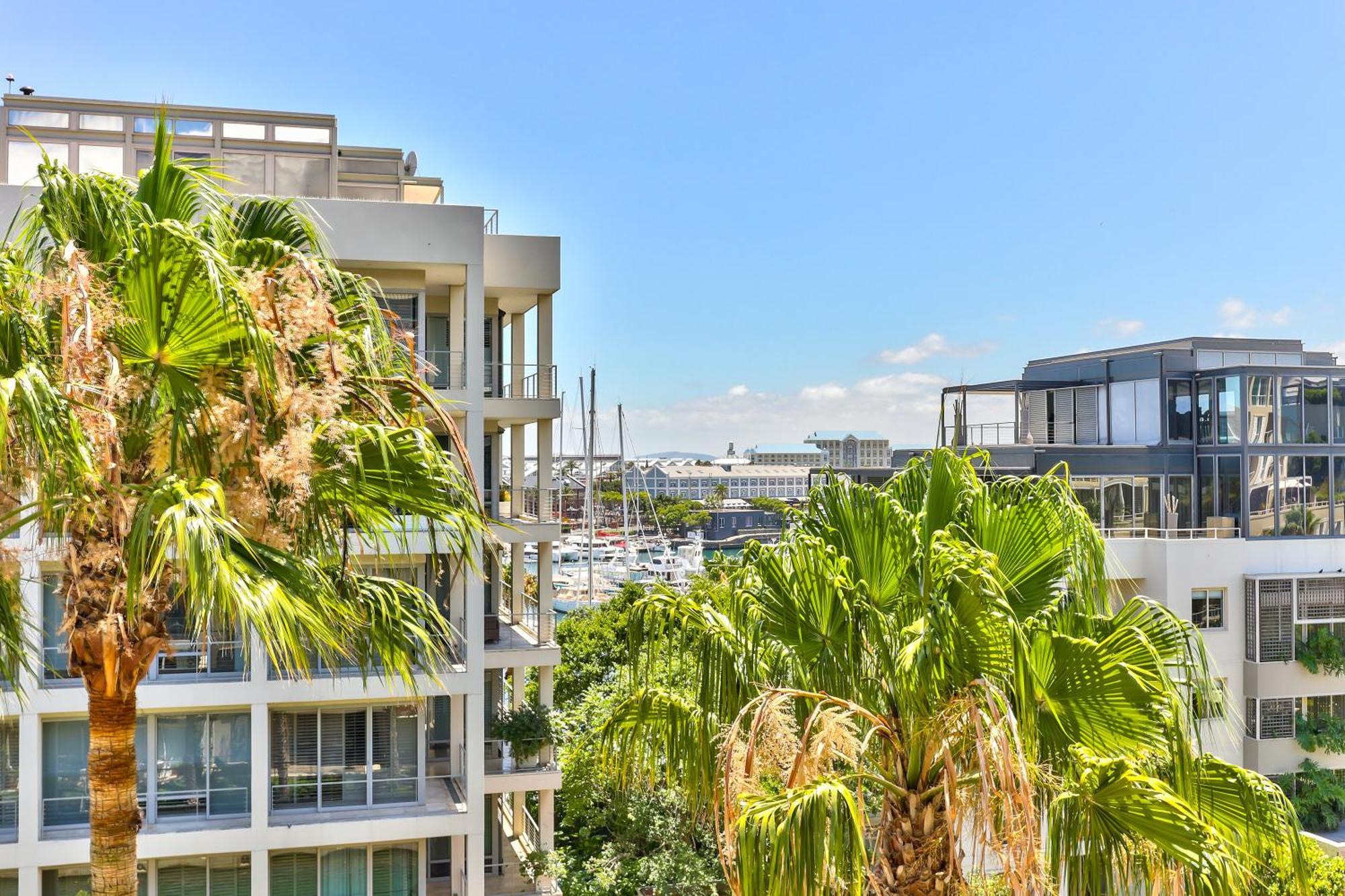 Waterfront Village Cape Town Room photo